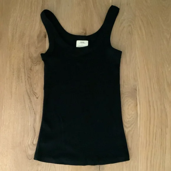 Spring Refresh 🌸 
Easy Standard Rib Fitted Racer Tank - Picture 8 of 8